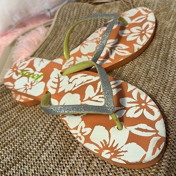 REEF Cushion Flip Flops sandals thongs women’s 9 glitter comfy flats fun sandal - Picture 2 of 6